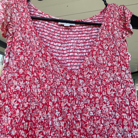 Loft Outlet Red Floral Babydoll dress with ruffled sleeves. Size Medium - Picture 3 of 14